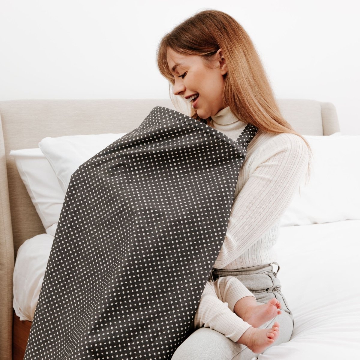 Breastfeed Apron - White Stars
