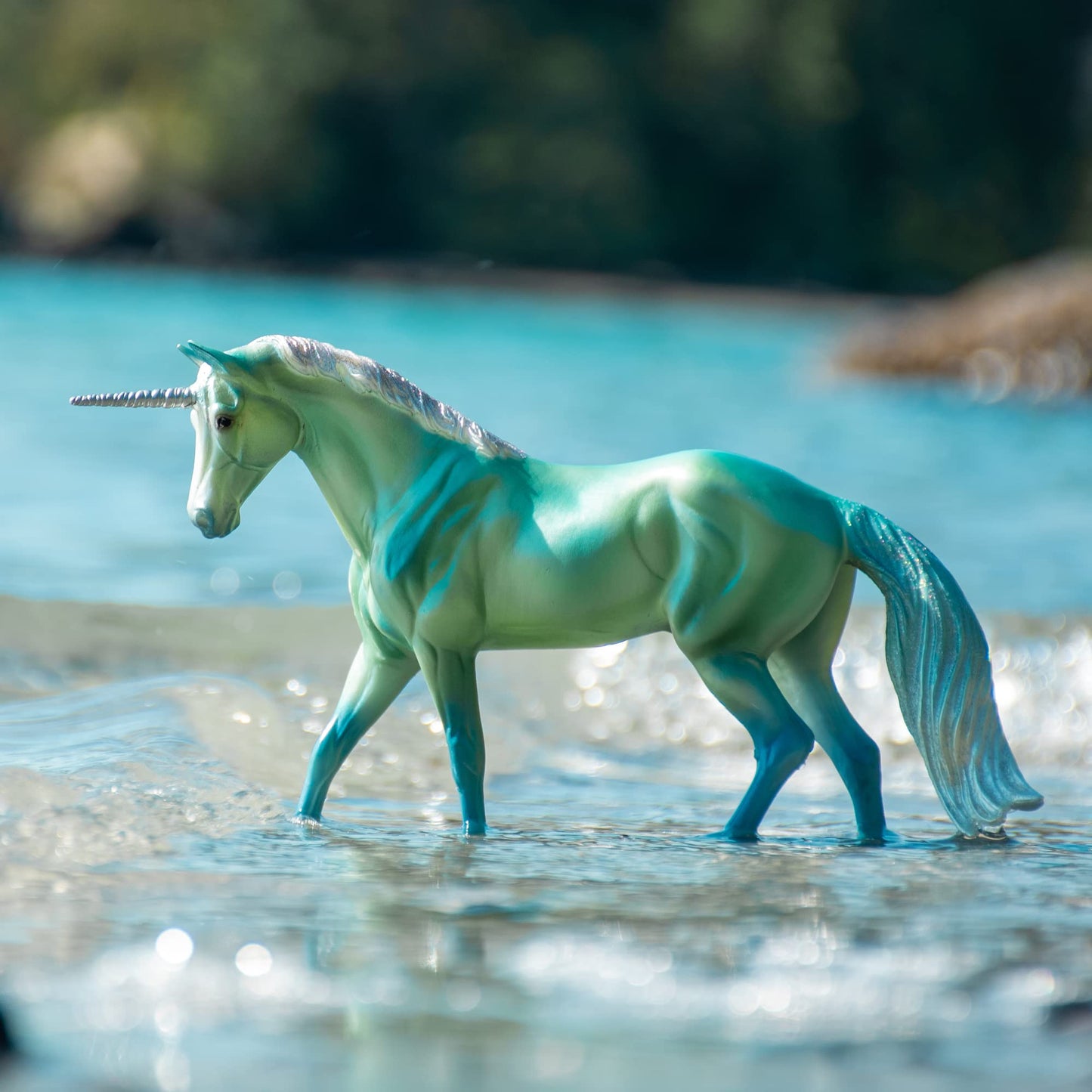 Breyer Le Mer Unicorn of the Sea 62060 – 1:12 Freedom Series Model Horse (Blue)