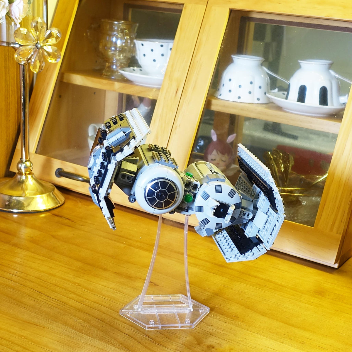BrickVisions Display Stand for LEGO Sets – Transparent Plastic, Angled 15° Tilt