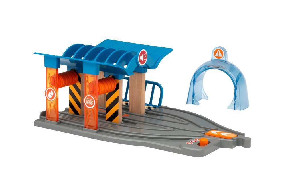 BRIO 33975 Smart Tech Sound Train Service Station – Full-Service BRIO World Trains