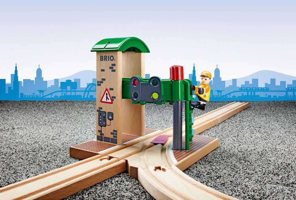 BRIO World Signal Station Set – Interactive 2-Piece Wooden Train Track (FSC Certified)