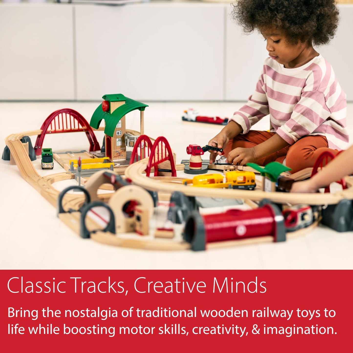 BRIO World Deluxe Railway Set – 87-Piece Wooden Train Set with Passenger & Freight Trains, Stations, and Safe, Sustainable Design