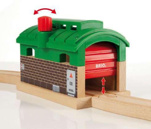 Brio World 33574 Train Garage – Wooden Train Accessory for Kids 3+