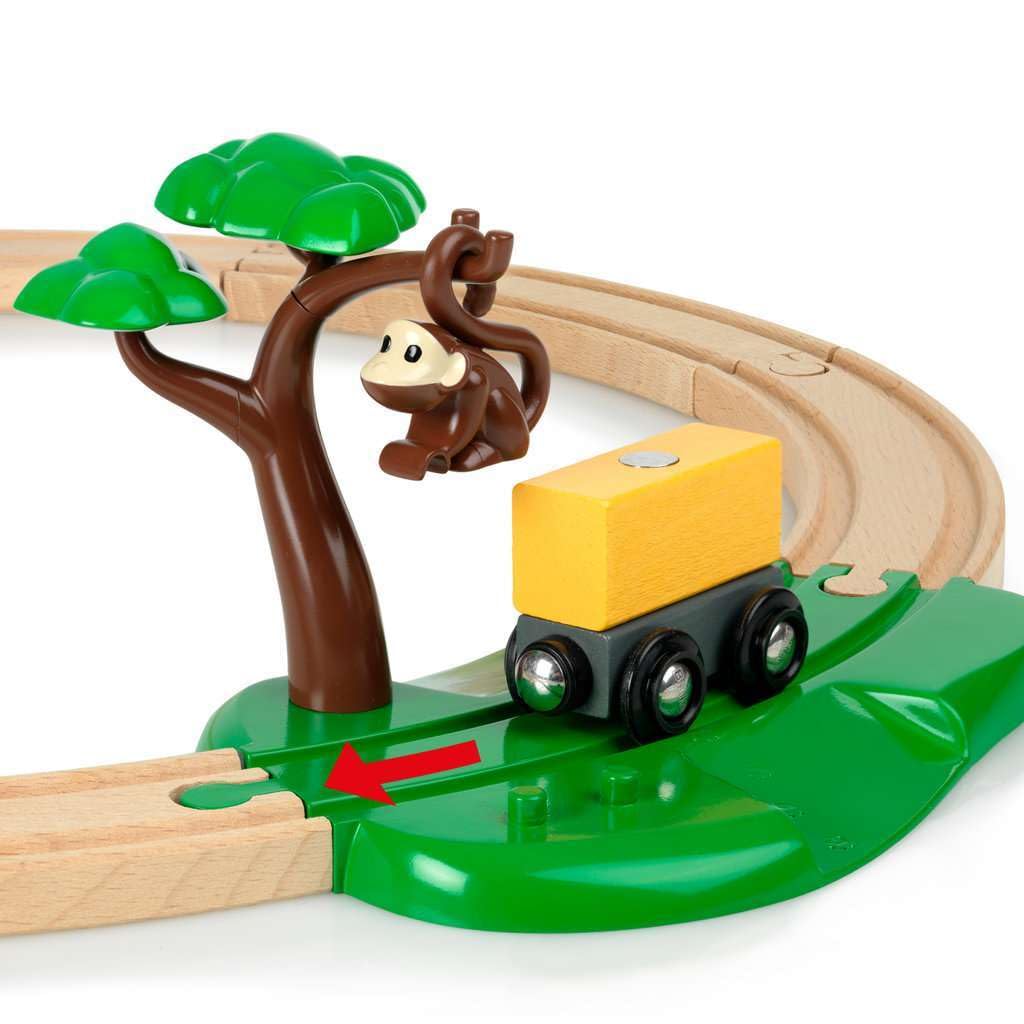 BRIO World Safari Railway Set 33720 – Imaginative Wooden Train Toy for Toddlers | Expansion Compatible & Safety Tested