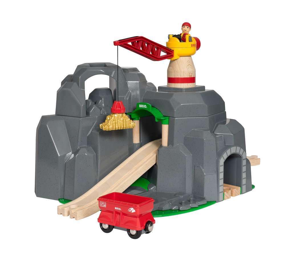 BRIO World Crane & Mountain Tunnel – 7-Piece Toy Train Accessory | FSC Beech Wood | Ages 3+