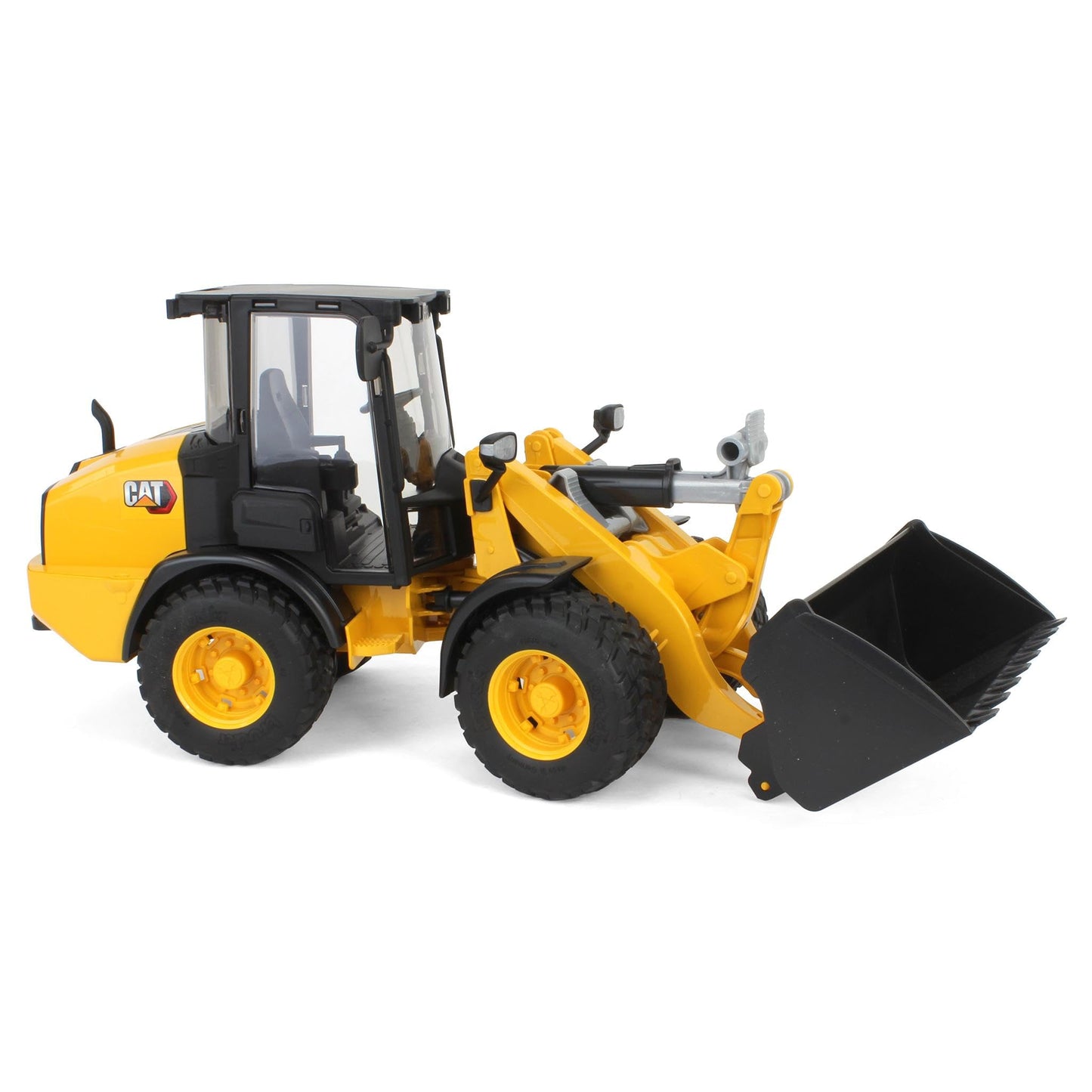 Bruder 02486 Cat Wheel Loader – 1:16 Scale, Realistic Construction Toy
