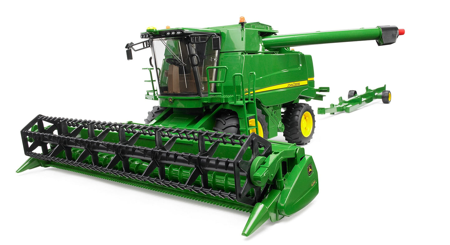 Bruder John Deere T670i Combine Harvester – 1:16 Scale, Realistic German-Made Toy