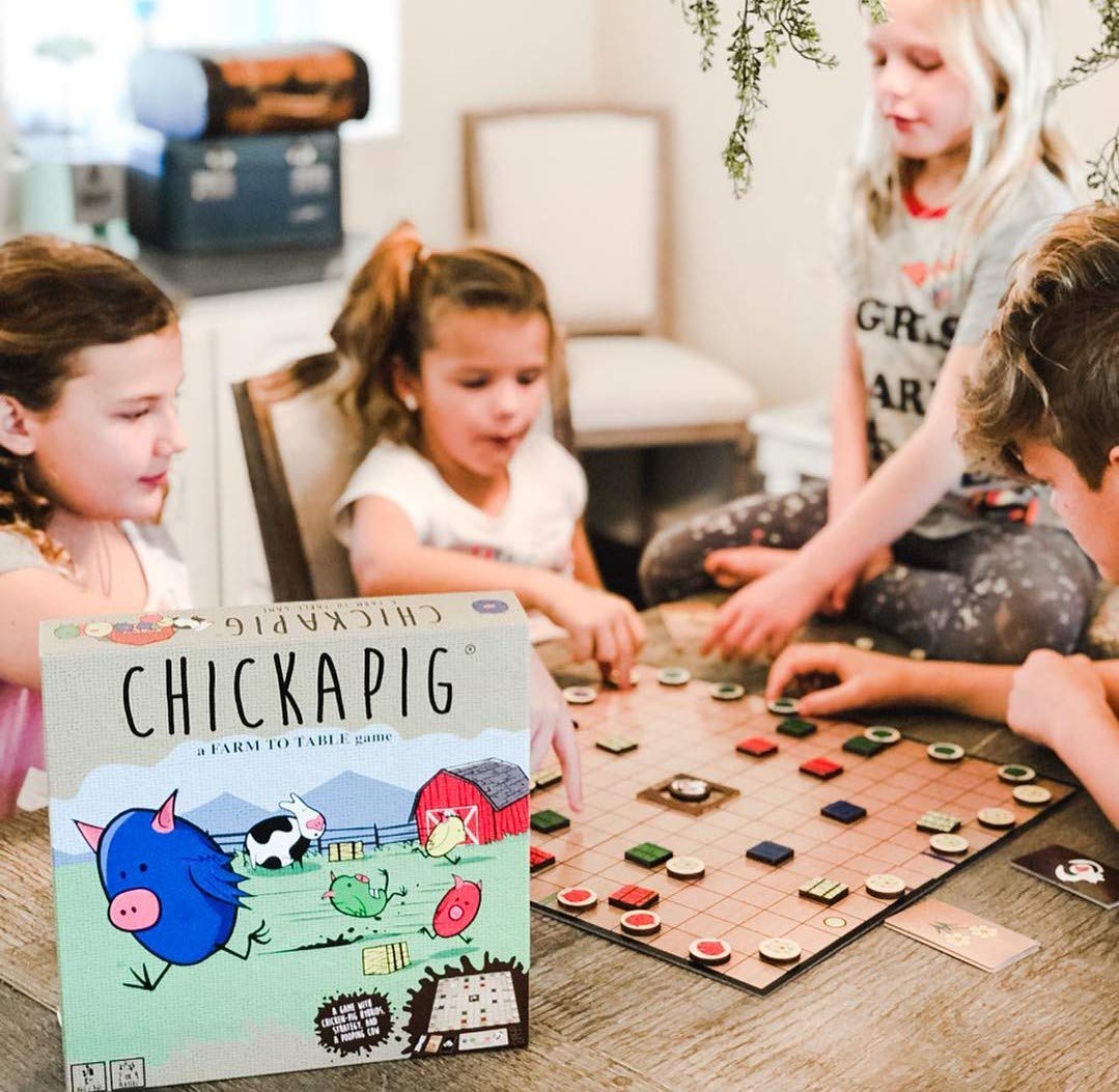 Buffalo Games Chickapig Board Game – Strategy and Farm Fun for 2 to 4 Players