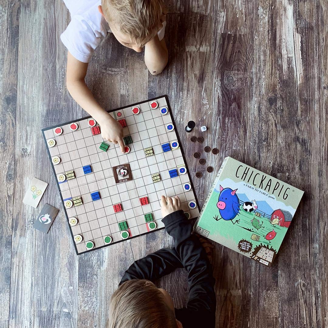 Buffalo Games Chickapig Board Game – Strategy and Farm Fun for 2 to 4 Players