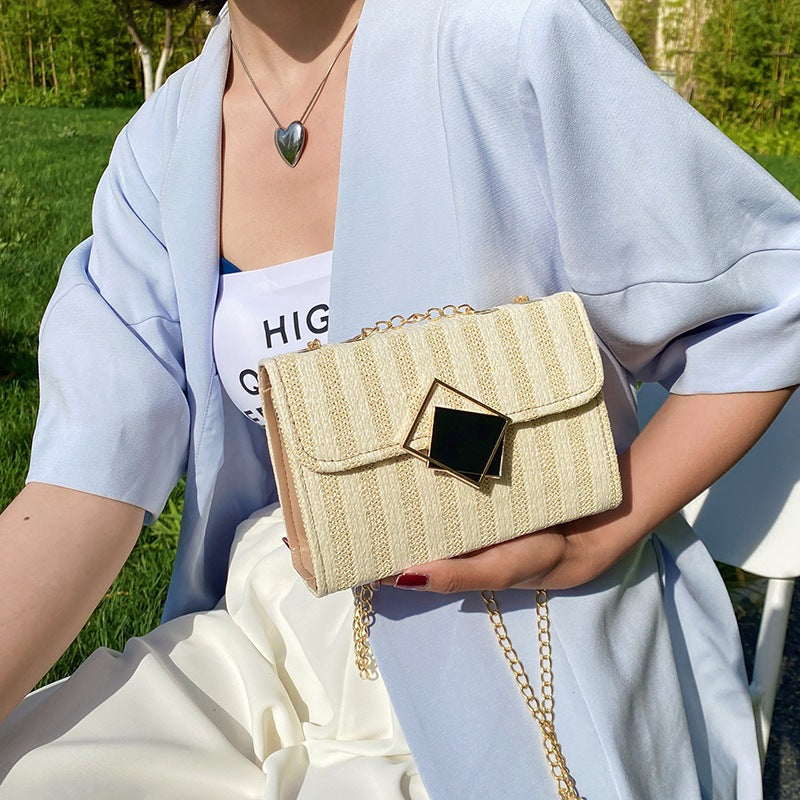 Fashionable ShoulderCrossbody Bag For Women, Korean-Style Small Square Bag With Chain