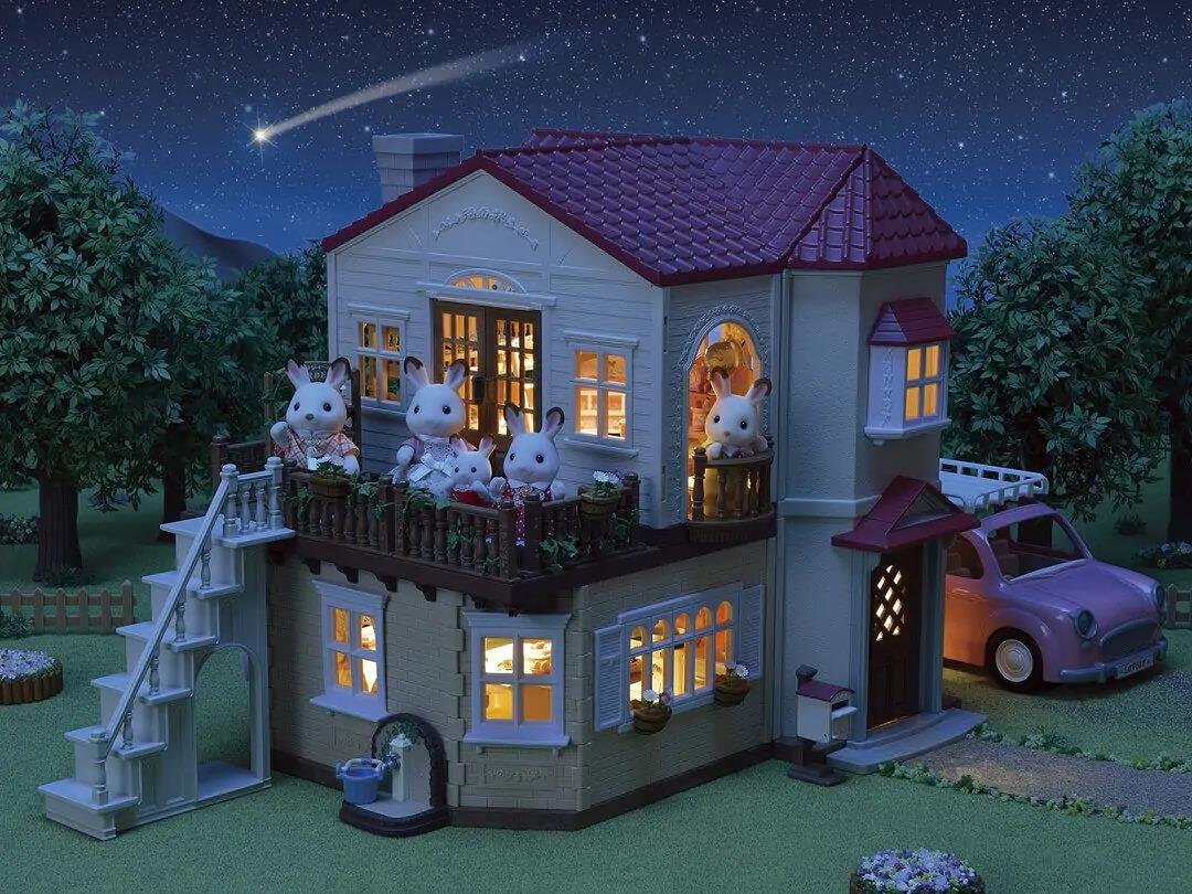 Sylvanian Families Red Roof Country Home Secret Attic Playroom Ages 3+