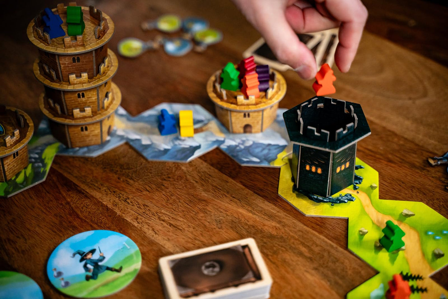 Capstone Games Wandering Towers – Strategy Board Game for 2-6 Players, 30 Minutes