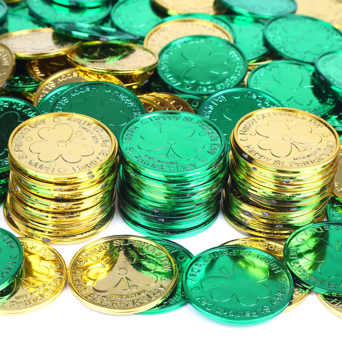 CCINEE St. Patrick's Lucky Shamrock Coins – 144 Gold & Green Plastic Coins for Party Favors & Decor