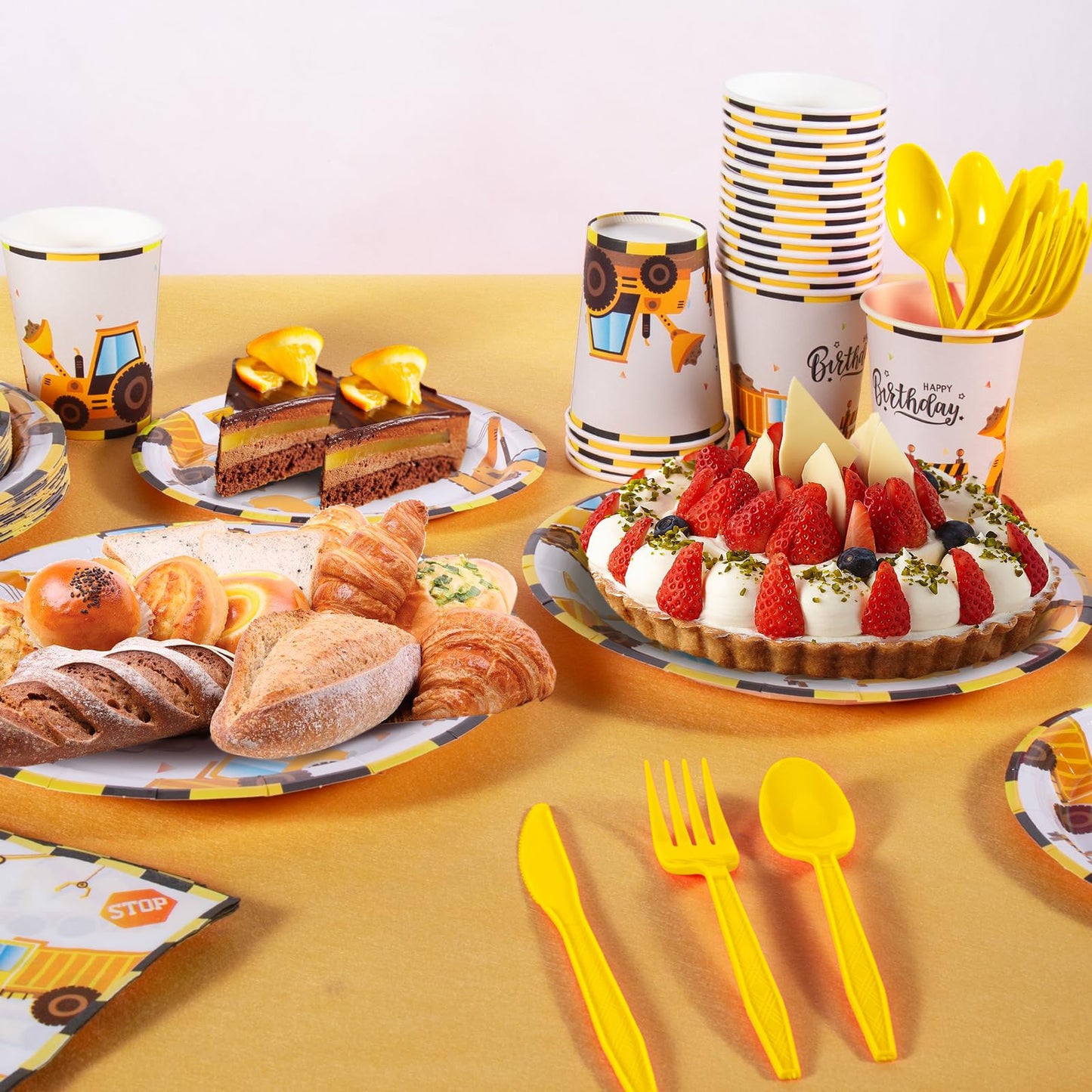 Cecnamt Construction Birthday Decorations – 170 Pcs Party Set for 24 Guests (Banner, Plates, Cups, Napkins, Cutlery, Tablecloth)