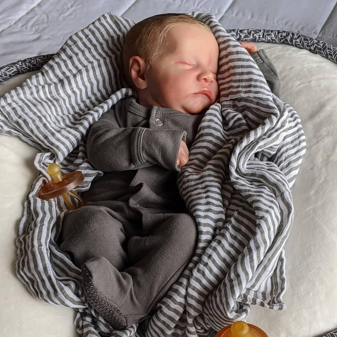 CHAREX Reborn Baby Doll Boy – 18 Inch Realistic Doll with Full Accessories | Ages 3+