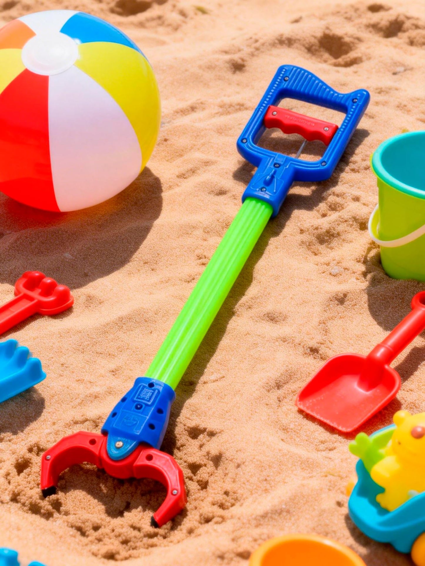 Chazcool Claw Grabber Toy – Green Hand Gripper for Kids