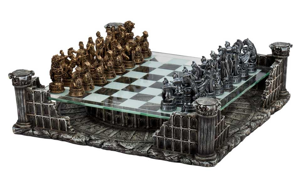 CHH Roman Gladiators 3D Chess Set – Pewter Figures on Glass Coliseum Board