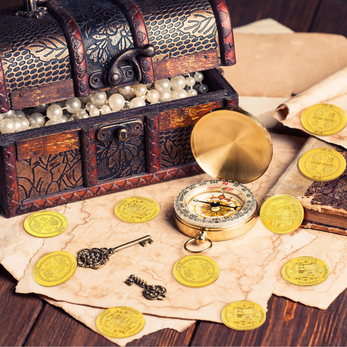 Chivao 300 Pcs Gold Plastic Treasure Coins — Pirate Party & Birthday Favors