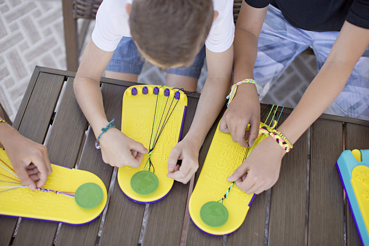 Choose Friendship Bracelet Making Kit – 20 Pre-Cut Threads, Portable Loom, 8 Bracelets, Yellow Pineapple