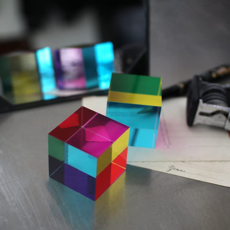 CMY Cubes Original 50mm - Subtractive Color Cube for STEAM Learning