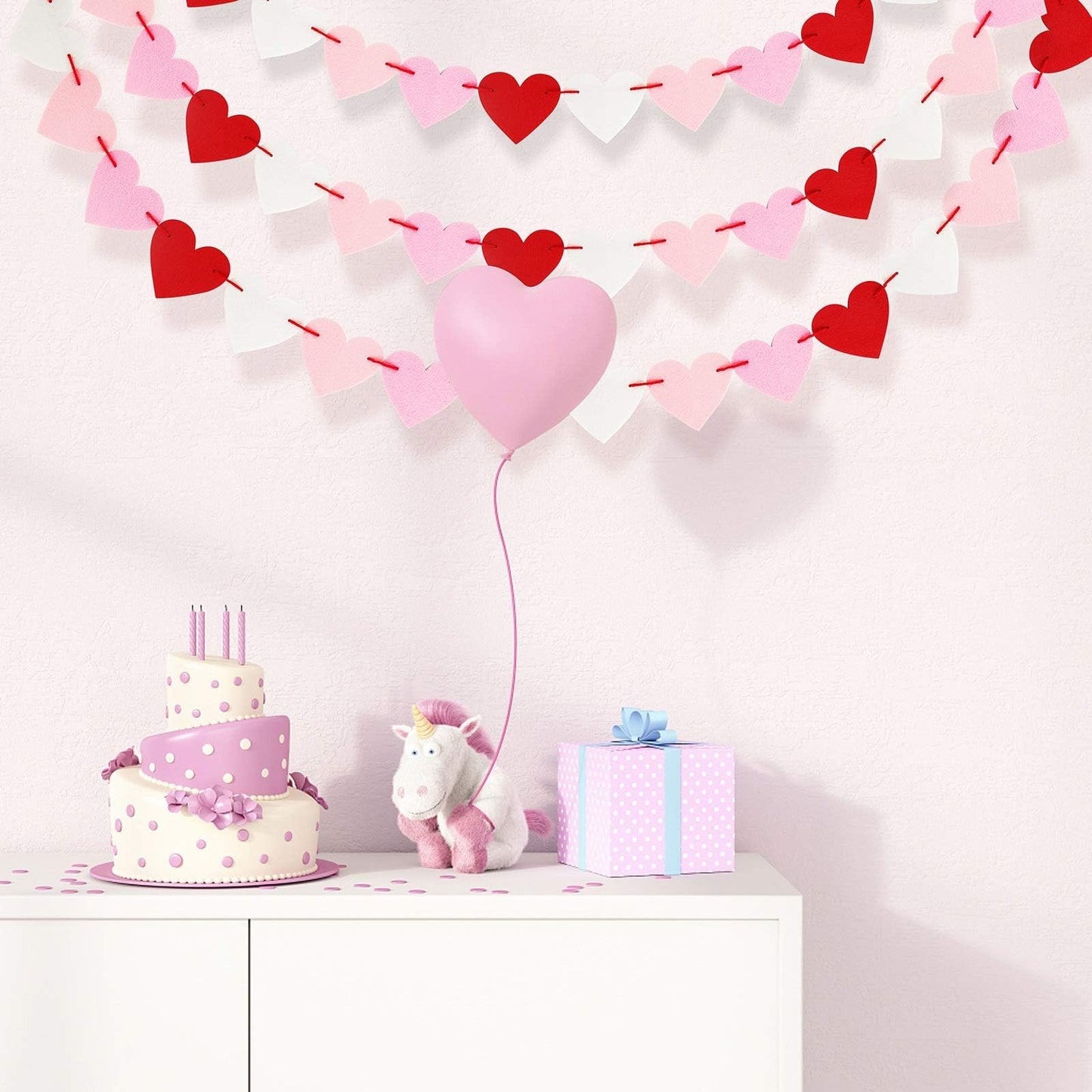 CNVOILA Be Mine Burlap Valentine Banner with 28-Piece Felt Heart Garland