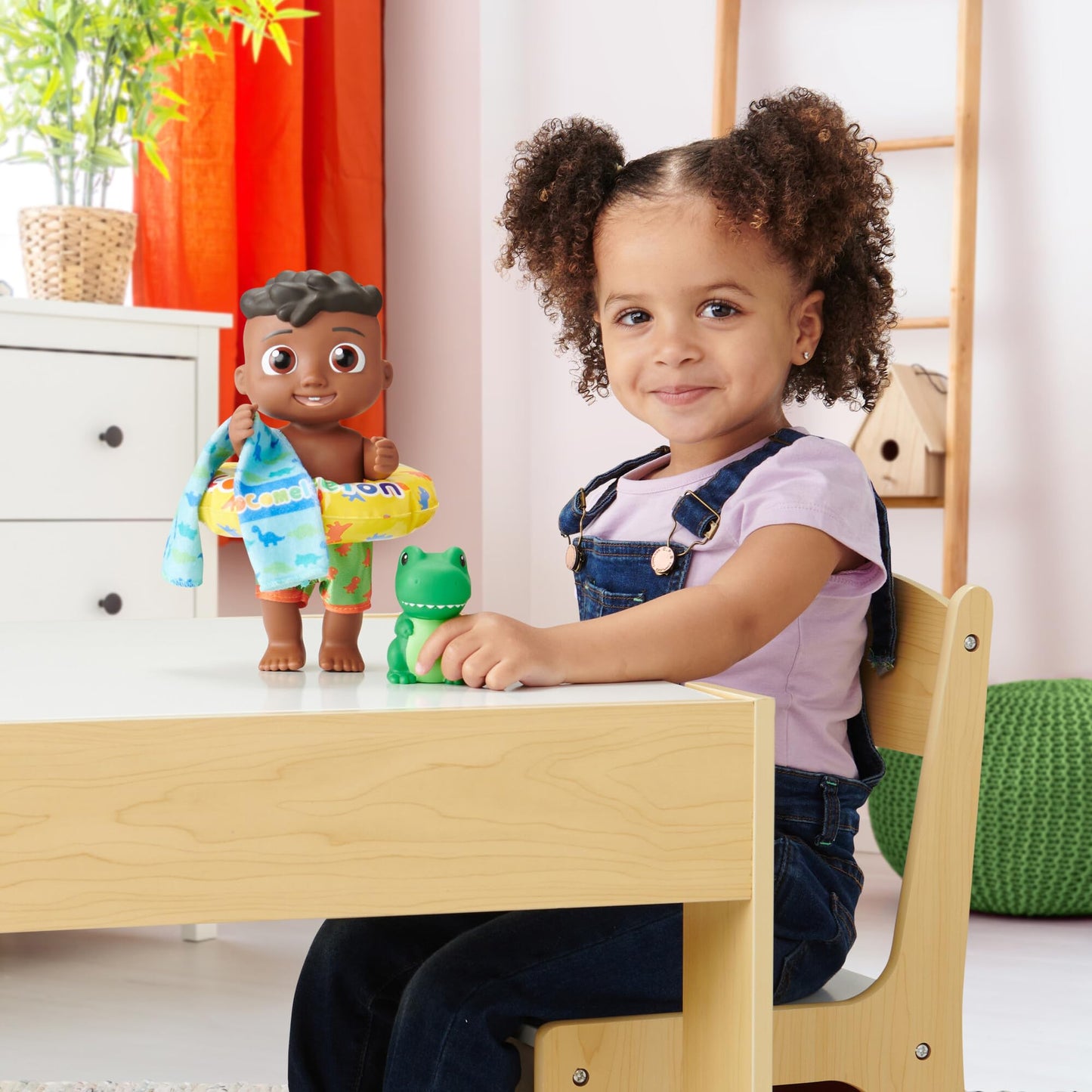 CoComelon Splish Splash Cody Doll with Dino Bath Squirter & Water Accessories – Amazon Exclusive