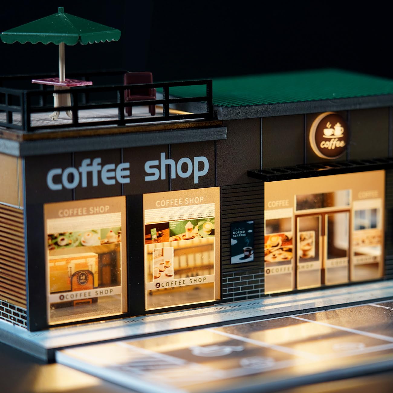 Cotymko 1/64 Diorama Garage – Coffee Shop LED Display Case for Model Cars