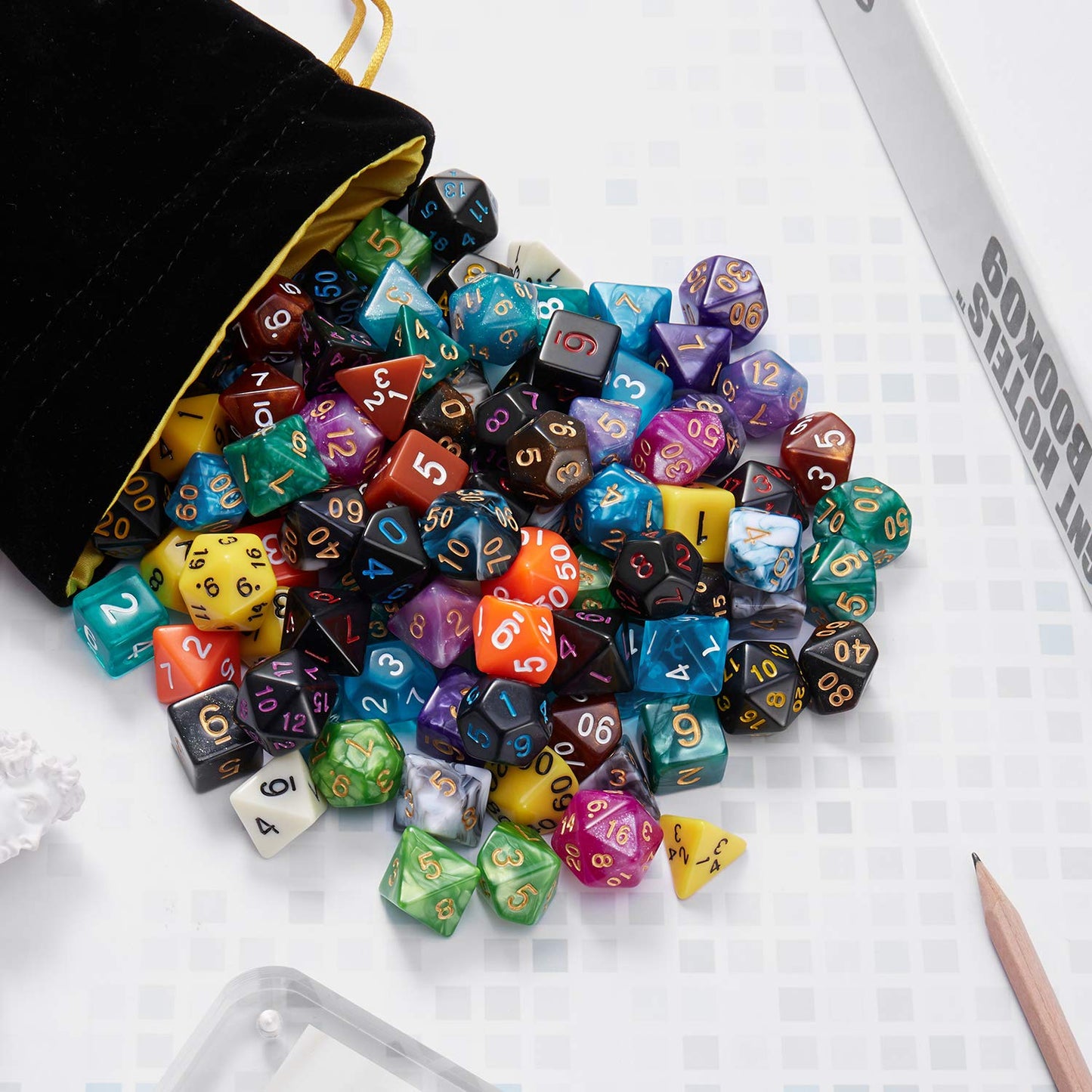 Coyeekn DND Dice Set — 140-Piece Polyhedral Dice in 20 Colors with Large Velvet Drawstring Bag