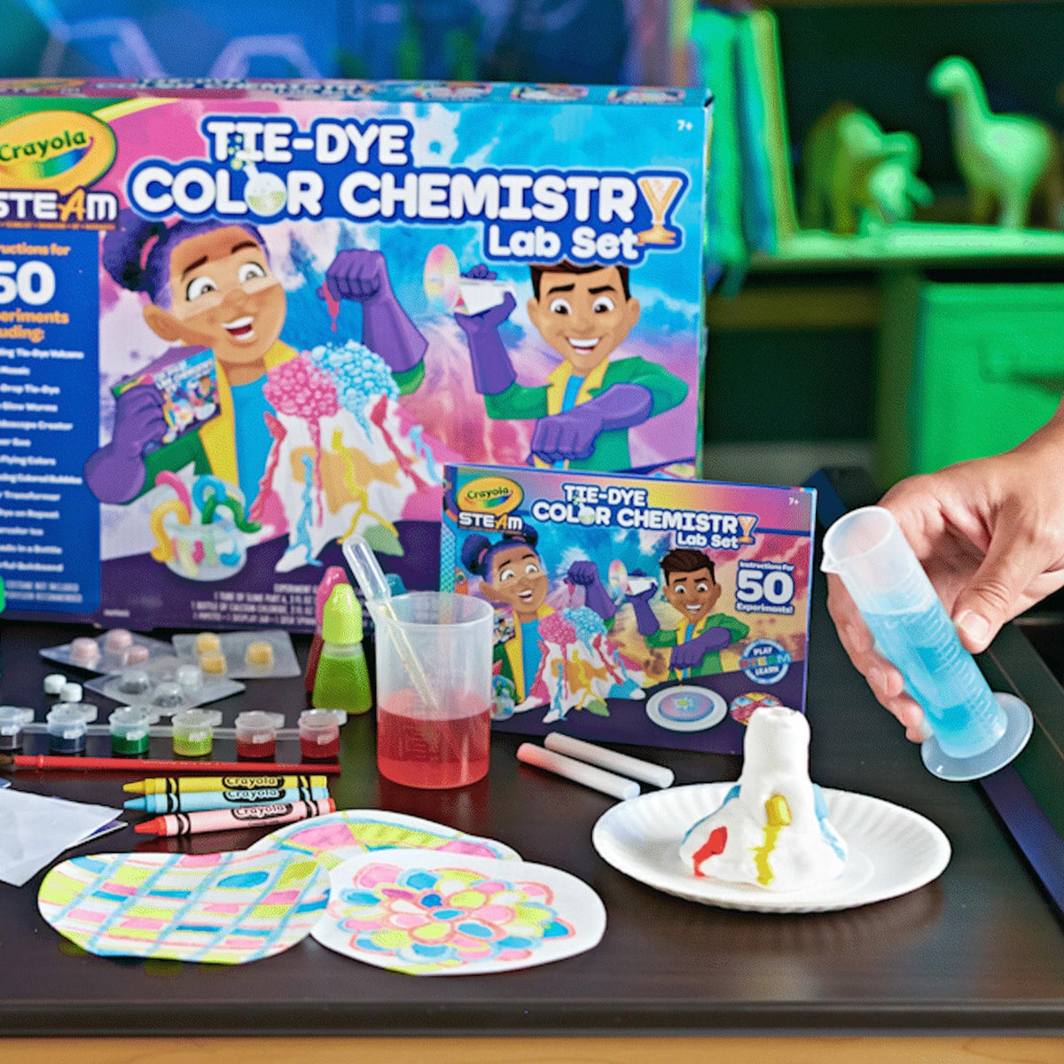 Crayola Tie Dye Color Chemistry Set for Kids | STEM Activities for Ages 7-10