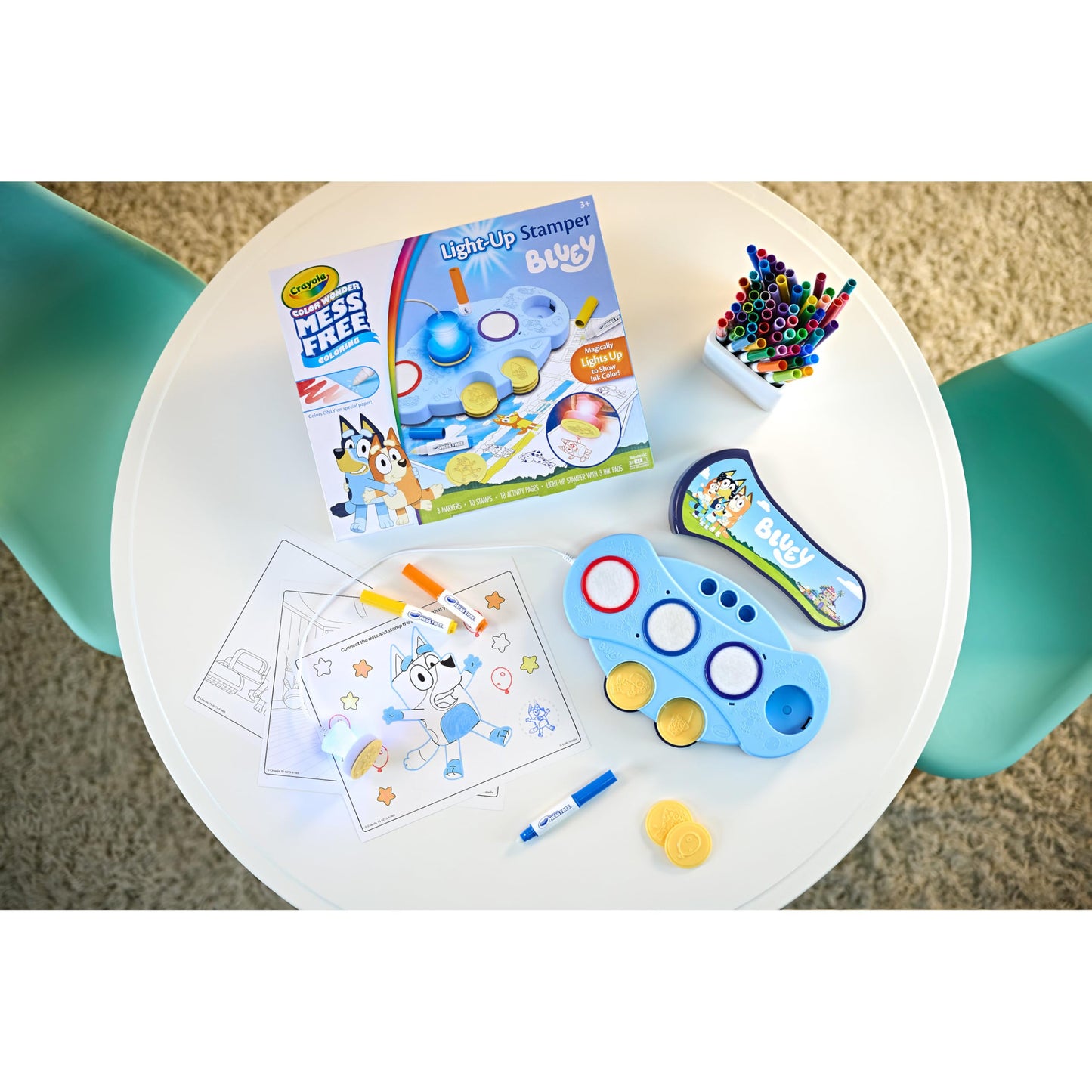 Crayola Magic Light Up Bluey Stamper – Mess-Free Coloring & Stamping Kit for Kids