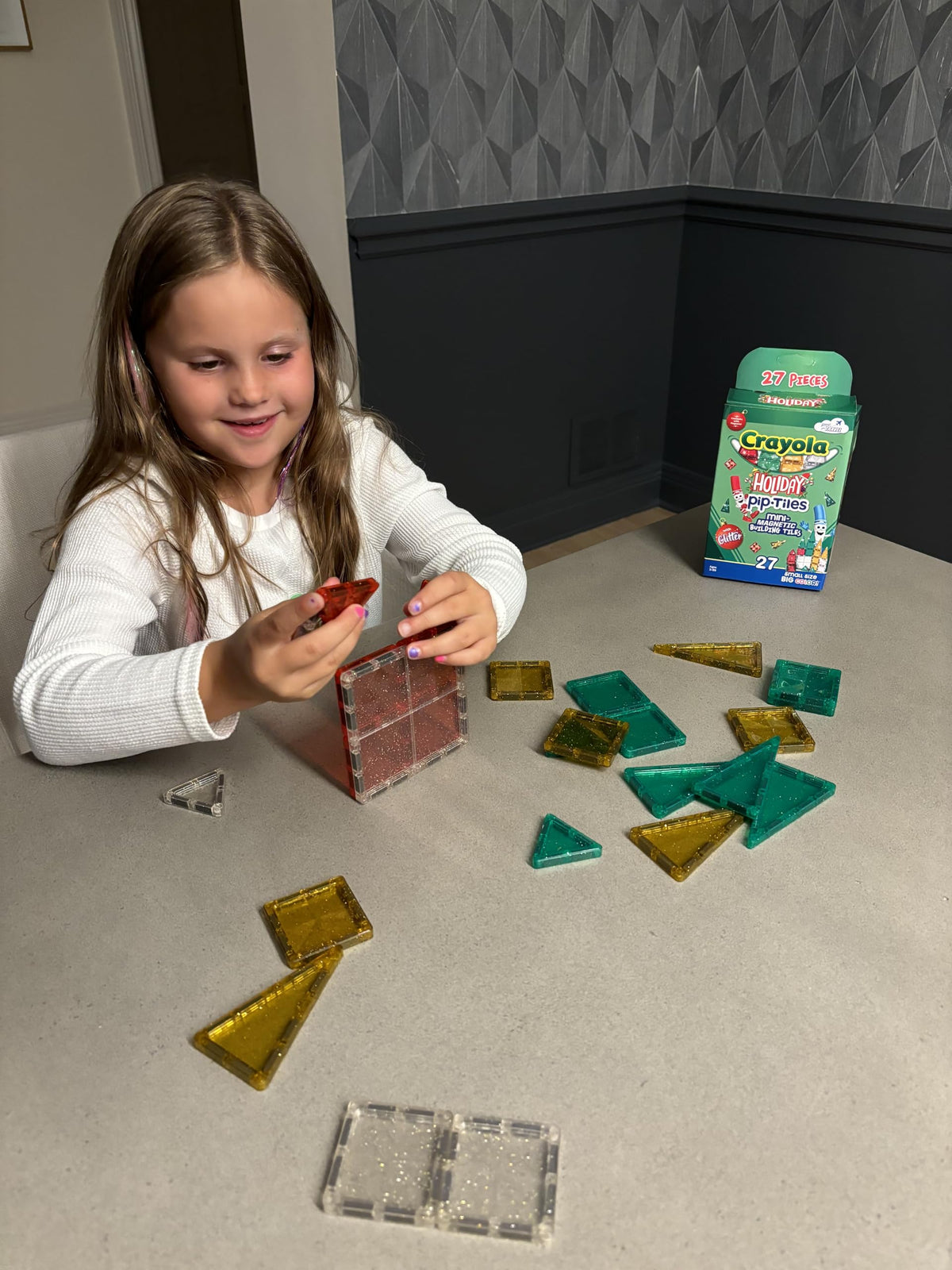 CreateOn Crayola Glitter PIP Magnetic Tiles – 27-Piece Travel STEM Building Toy for Kids