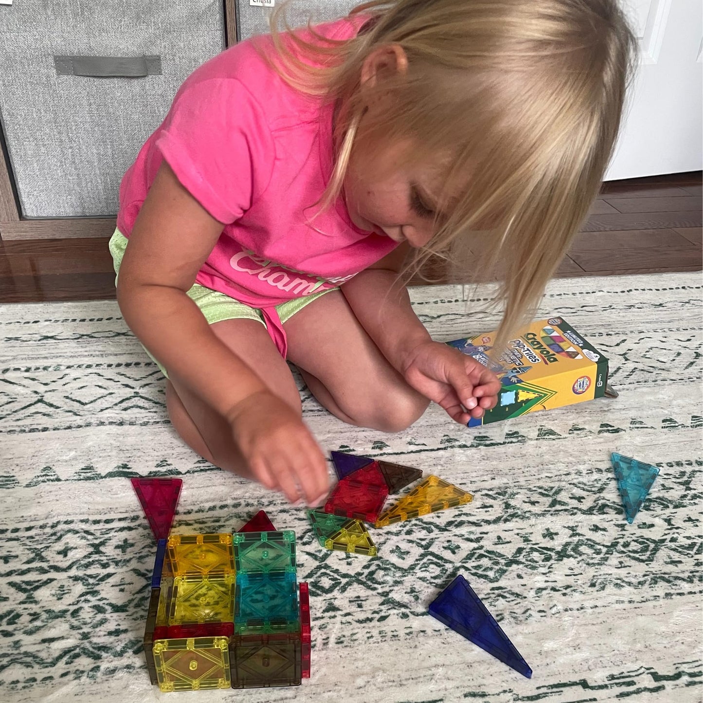 CreateOn Crayola Retro PIP Magnetic Tiles – 24-Piece Mini Building Set for STEM & Montessori Play