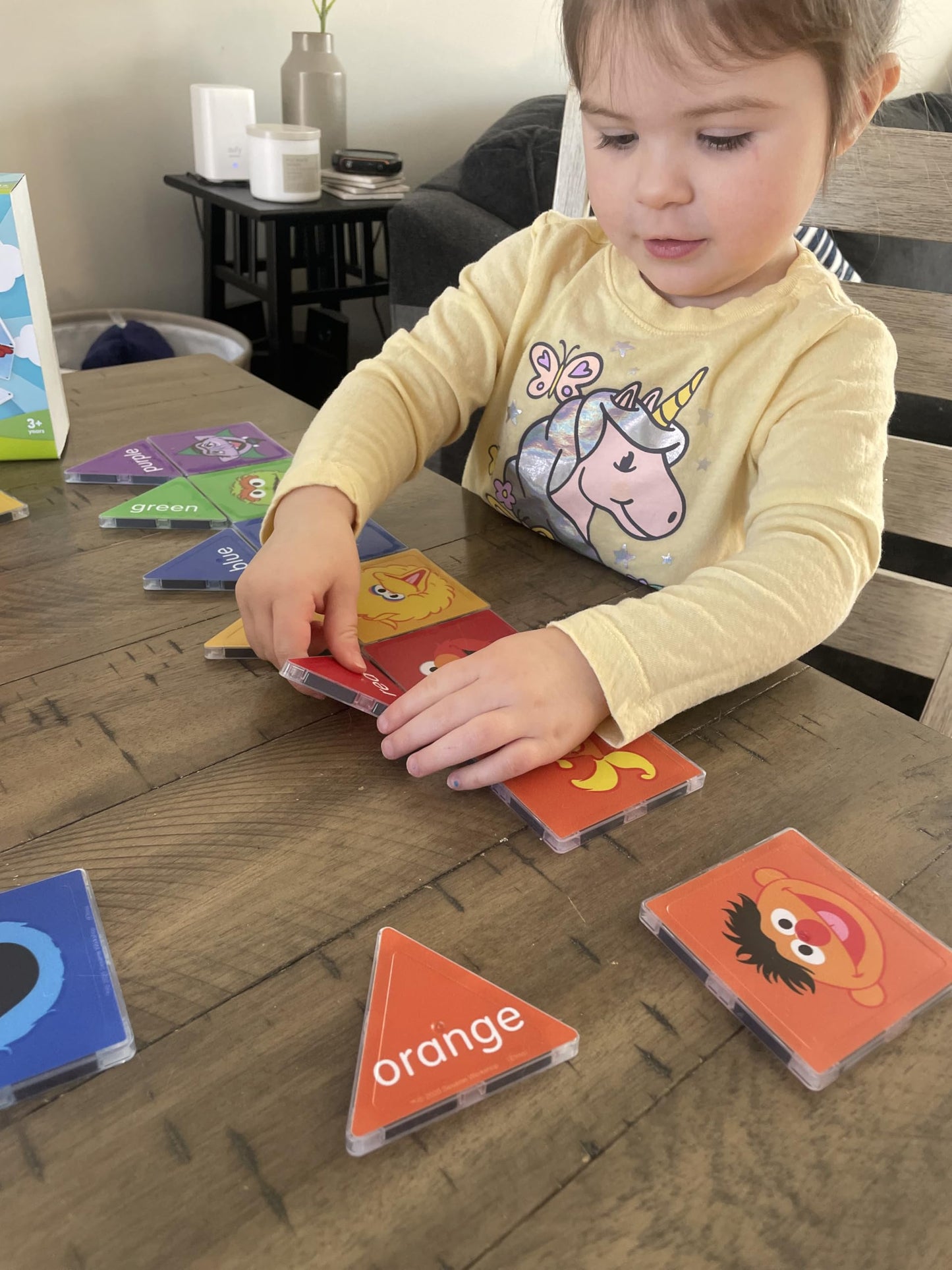 CreateOn Sesame Street Magnetic Tiles – Elmo & Friends, 17 Pieces, Ages 3+