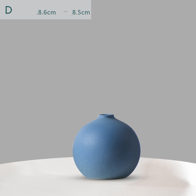 Creative Ceramic Vases For Living Room, Luxury Room and Office Decoration Accessories