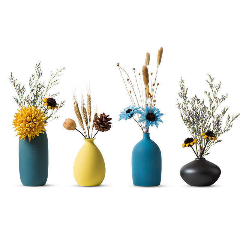 Creative Ceramic Vases For Living Room, Luxury Room and Office Decoration Accessories
