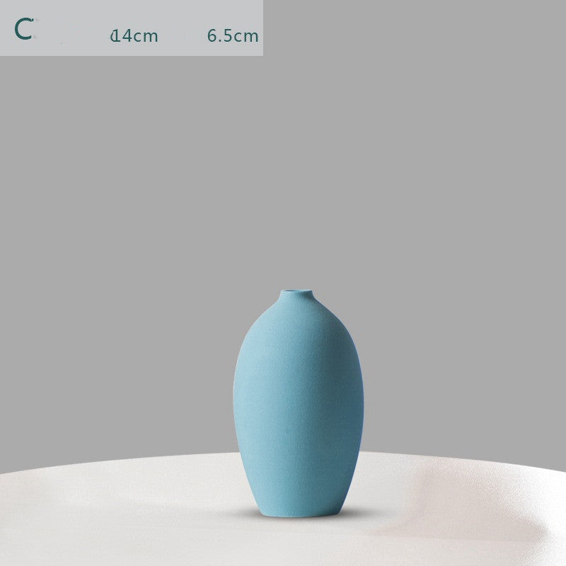 Creative Ceramic Vases For Living Room, Luxury Room and Office Decoration Accessories
