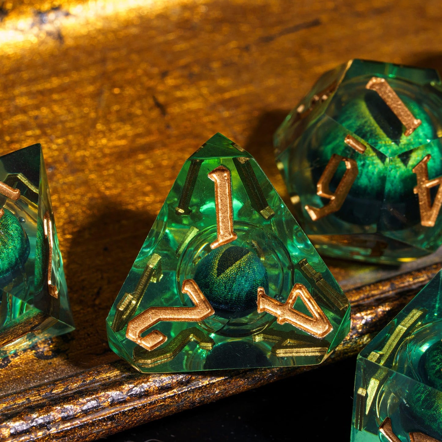CRITALLIC 7-Piece Dragon Eye DND Dice Set – Sharp Edge, Gift Box