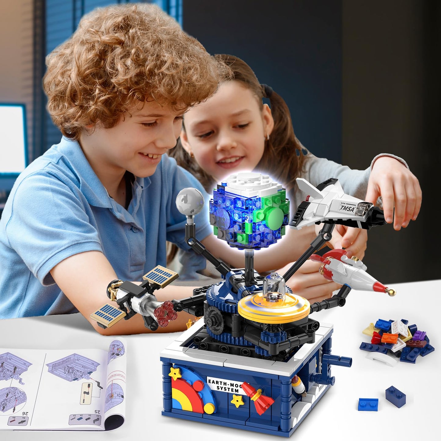 CUBIMANA Planet Rotatable Space Set with Glow — Earth & Moon Space Exploration Kit (554 PCS)
