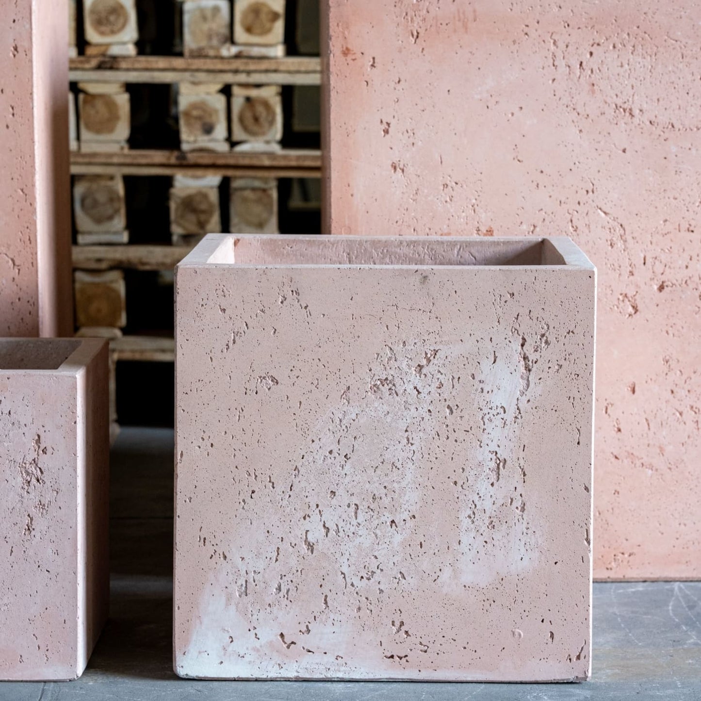 Cubrosa | Blushstone – 100cm XXL Concrete Square Planter – 782L Block Plant Pot