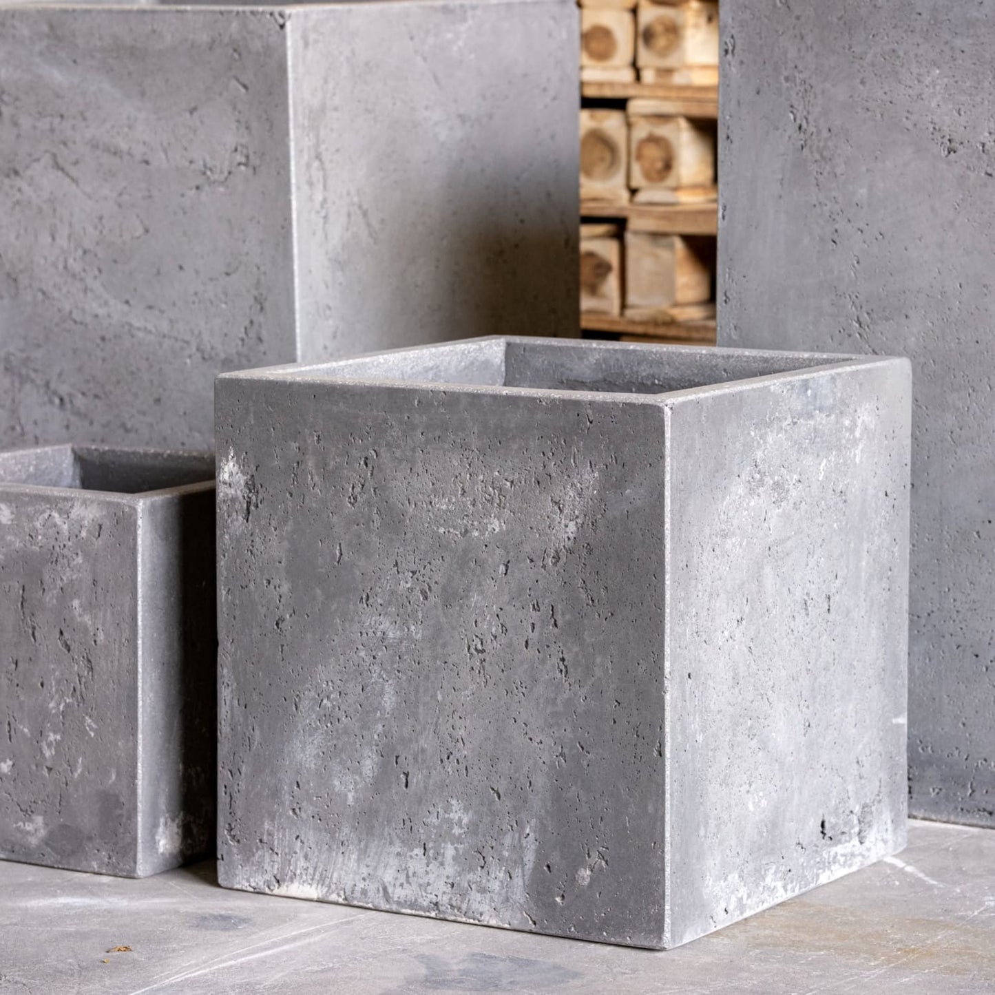 Cubrosa | Onyx Dusk – 100cm XXL Concrete Square Planter – 782L Block Plant Pot