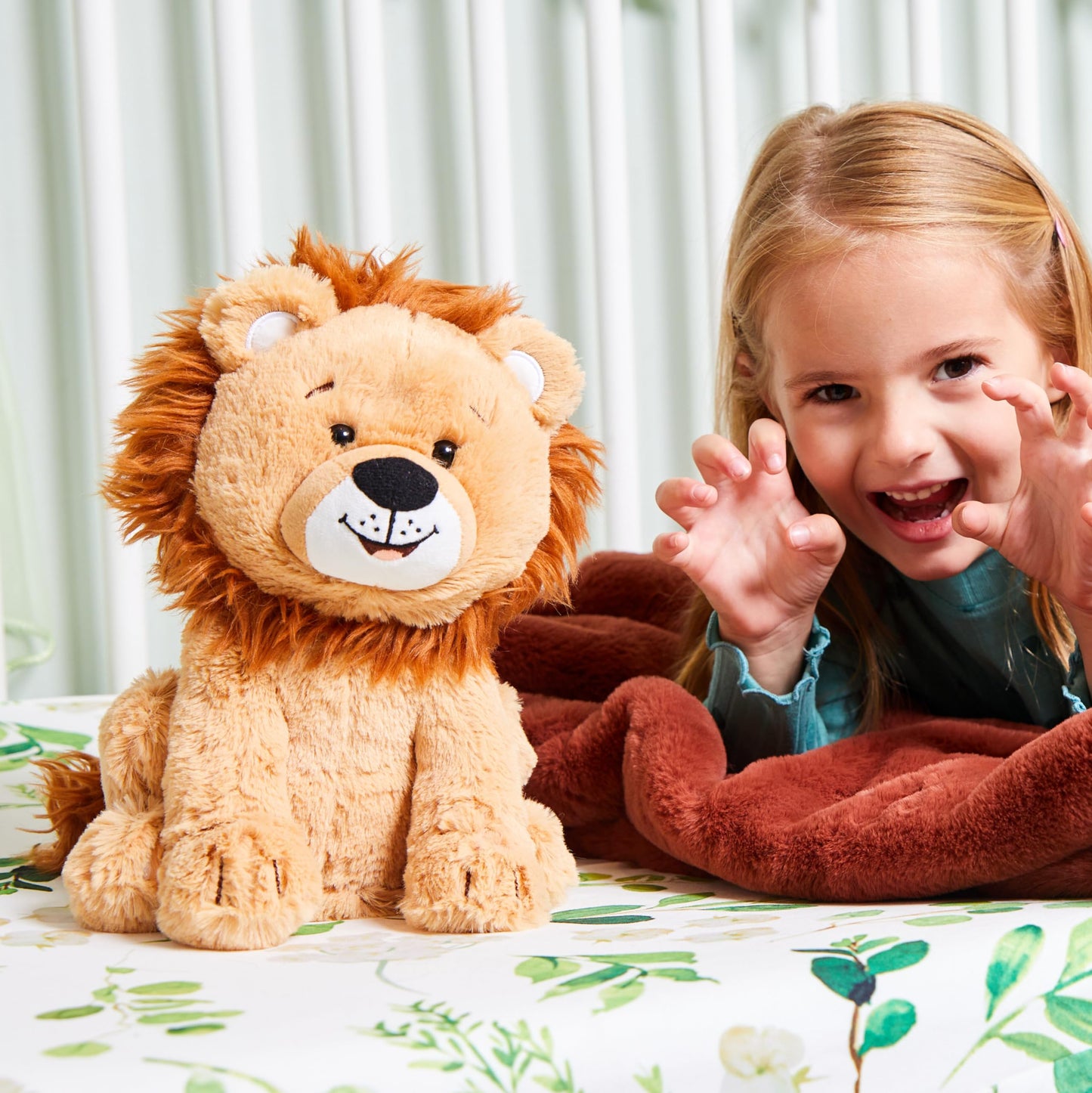 Cuddle Barn Lucas The Lion – Animated 10-Inch Plush That Twirls to Wild Thing
