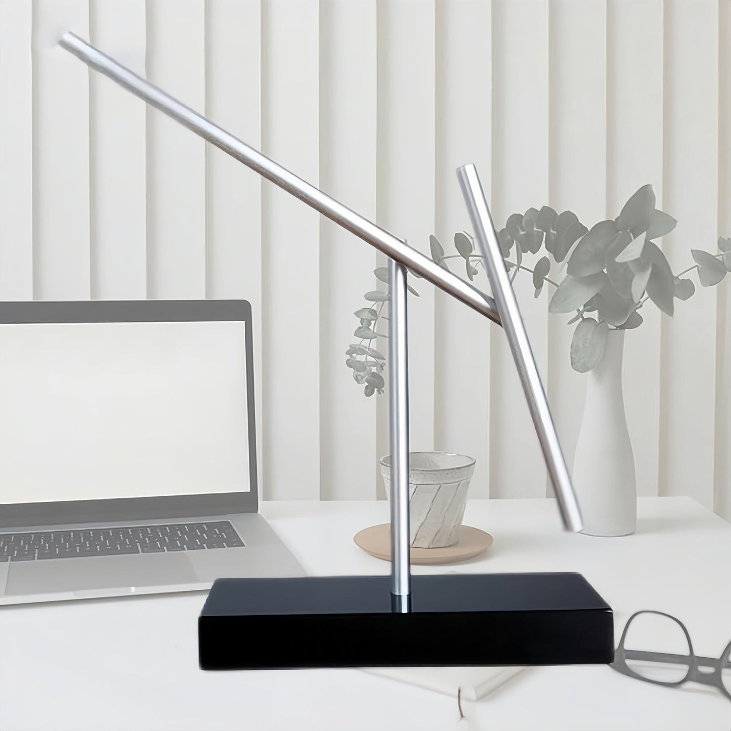 CulinaryEdge Kinetic Energy Sculpture Pendulum – Desktop Perpetual Motion Ornament
