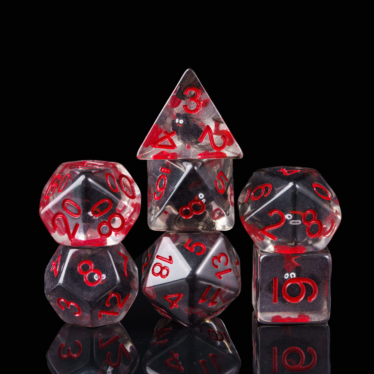 Cusdie 7-Die Bat-Filled DND Dice Set – Handmade Resin Polyhedral Dice for Halloween RPGs