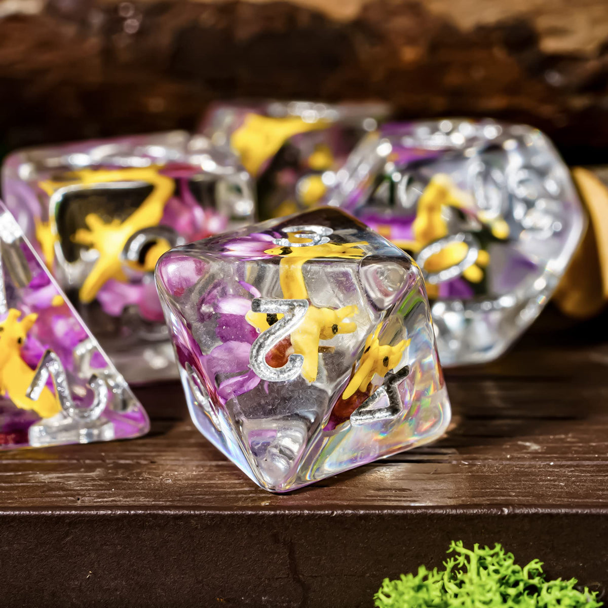 Cusdie 7-Die DND Dice Set — Bee Purple Flower Filled Polyhedral Dice for D&D