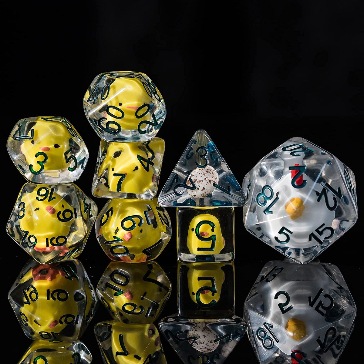 Cusdie 8-Die DND Dice Set with Chick Inside – Handmade Resin Polyhedral Dice for RPGs