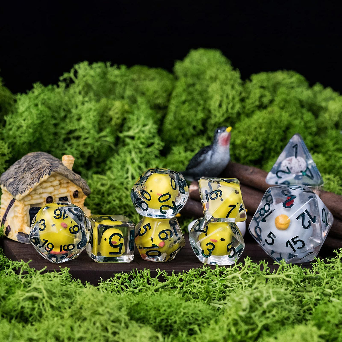 Cusdie 8-Die DND Dice Set with Chick Inside – Handmade Resin Polyhedral Dice for RPGs