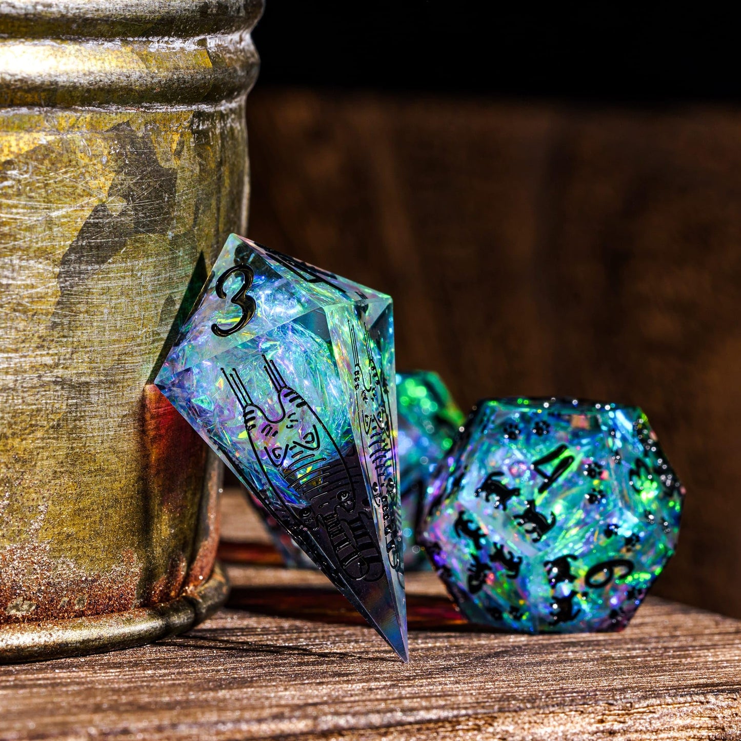 Cusdie 7-Die Sharp Edges DND Dice Set with Cat Pattern