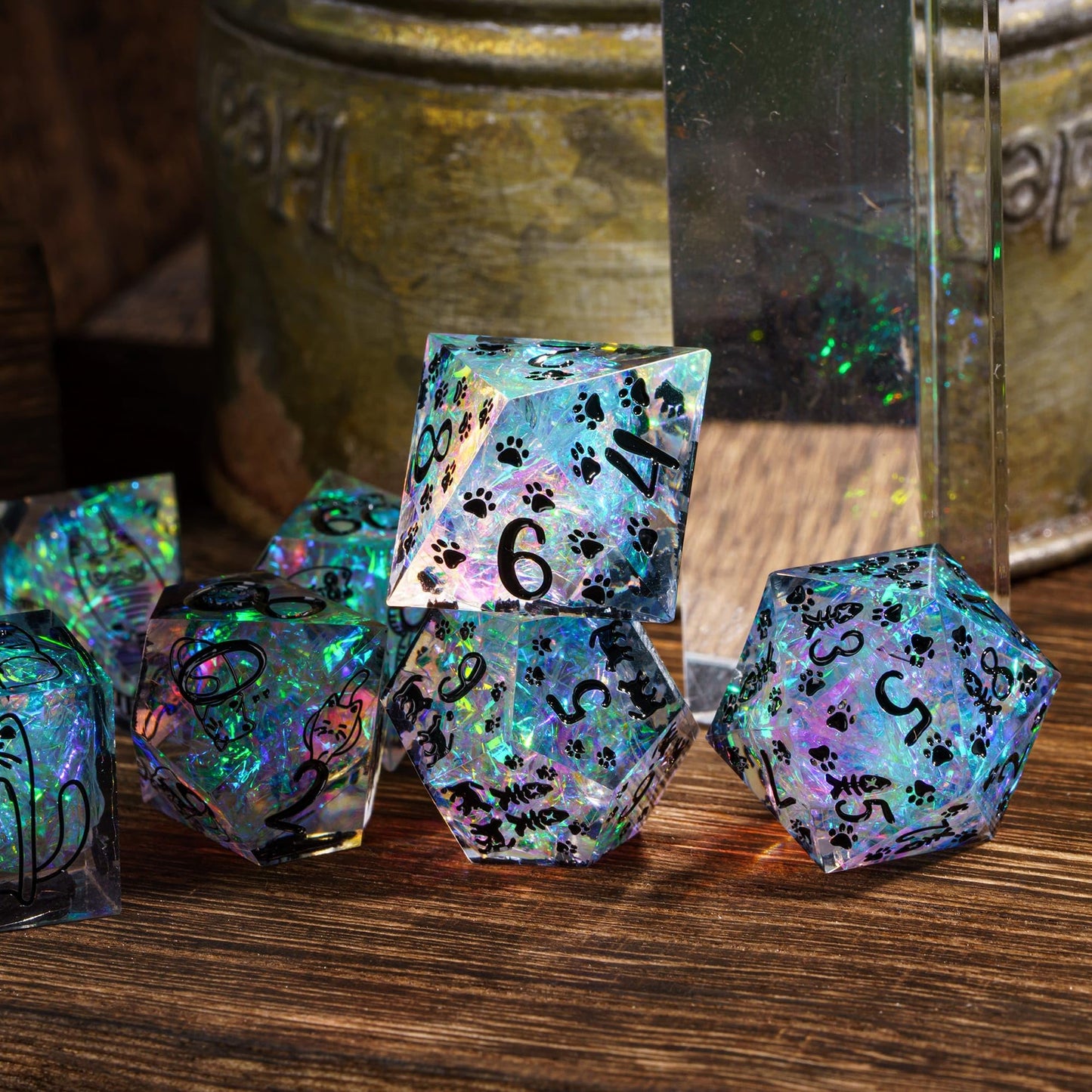 Cusdie 7-Die Sharp Edges DND Dice Set with Cat Pattern