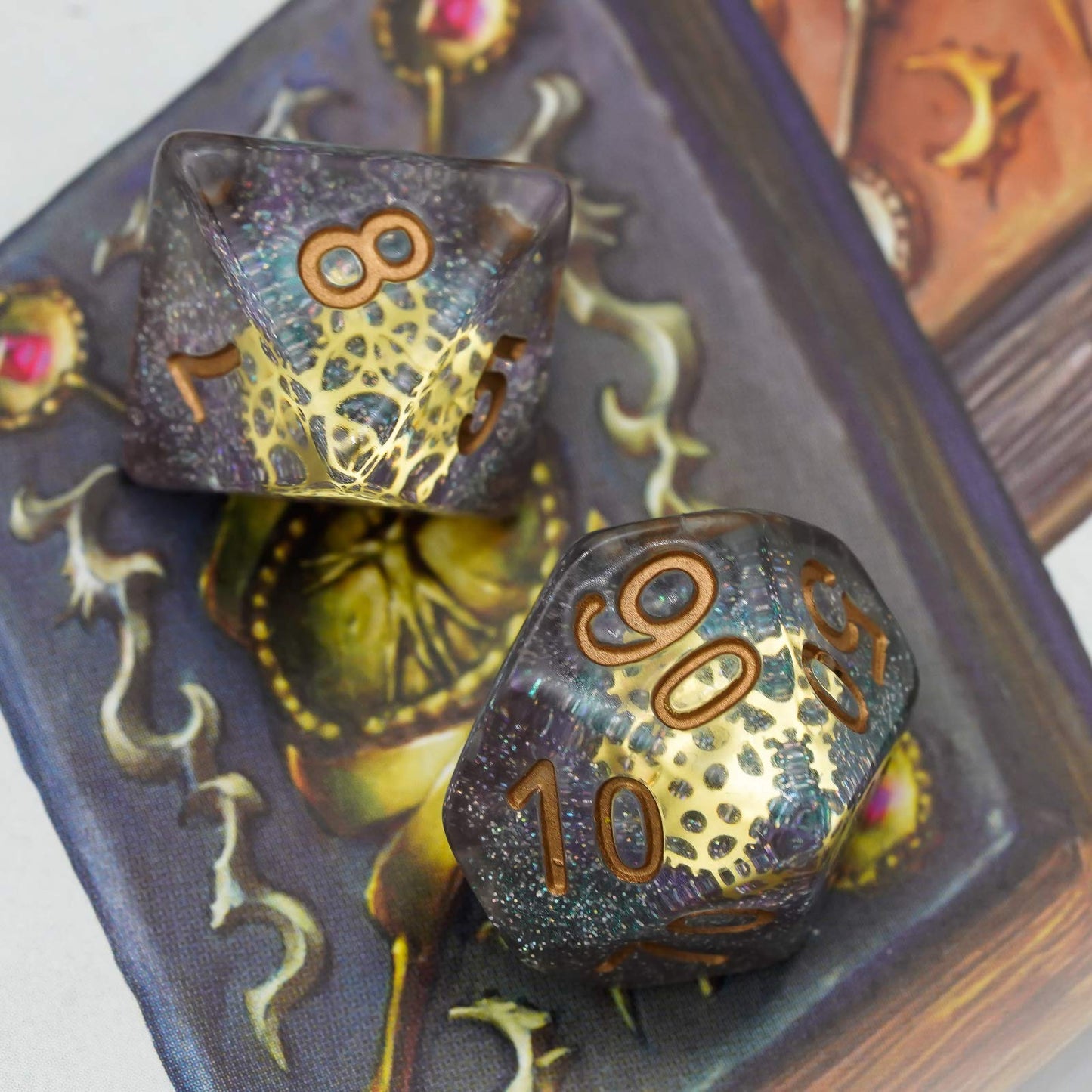 Cusdie Gear-Filled Galaxy DND Dice Set with Golden Gears | Polyhedral Dice