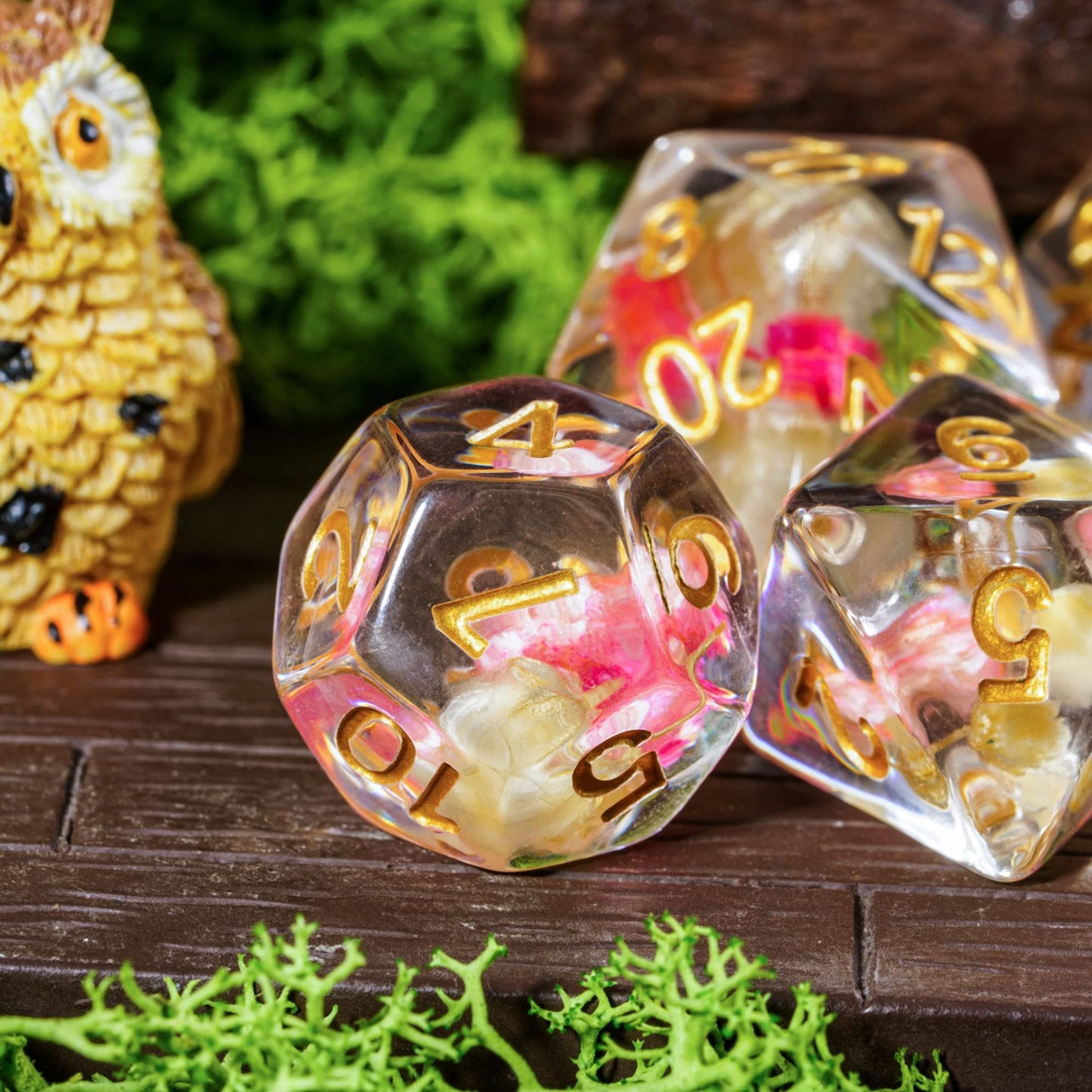 Cusdie 7-Die DND Dice: Flower-Filled Rose & White Polyhedral Dice with Golden Numbers